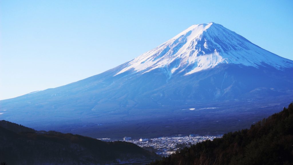 御坂峠から望む富士山