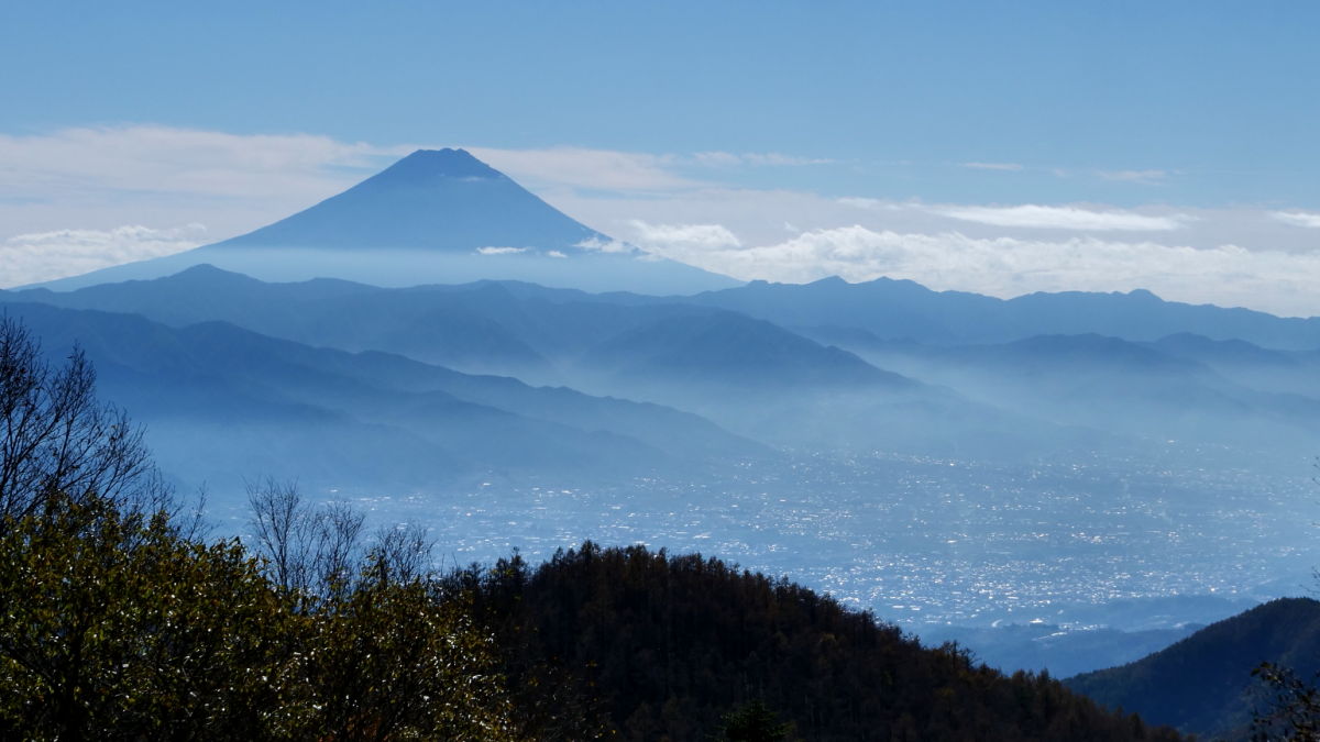 秩父から臨む富士山