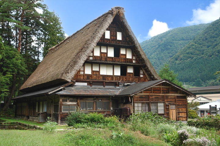 越中五箇山　岩瀬家